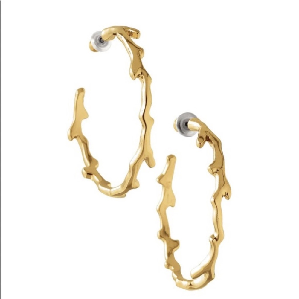 ❤️ 3/$29! Gold coral 🪸 hoops!